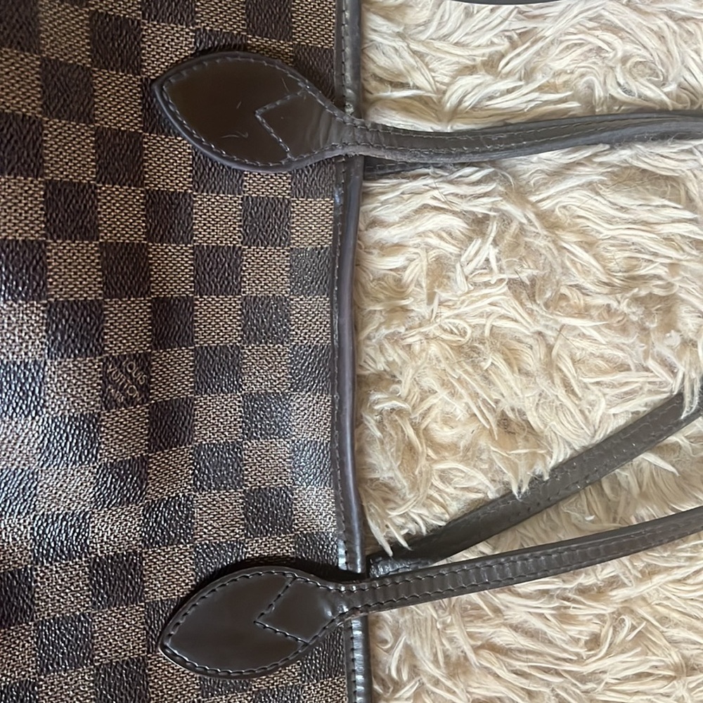 Louis Vuitton Brown Checkered Shoulder Bag - Picture 11 of 13
